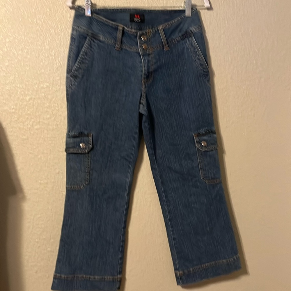 Emergency exit women’s capris/crop jeans